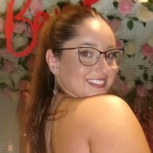 anakakfit Headshot 3 of 4