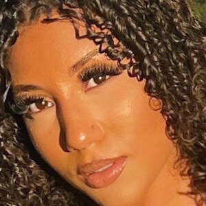 Anastacia Presciano Headshot 7 of 9