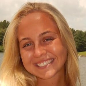 Andi Van Meter Headshot 4 of 6