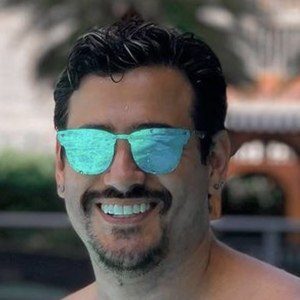Andrés en Inglés Headshot