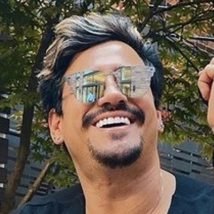 Andrés en Inglés Headshot