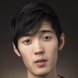 Andre Dae Kim Headshot