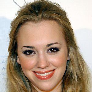 Andrea Bowen - Bio, Family, Trivia | Famous Birthdays