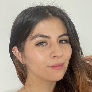 Andrea Casallas Headshot 3 of 6