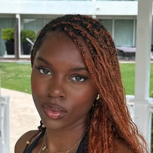 Andrea Reed Headshot 7 of 9