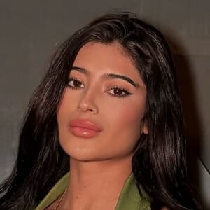 Andrea Victoria Lopez Headshot 7 of 8