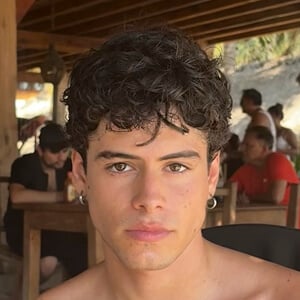 Andrik Alvarez Linaz Headshot 3 of 5