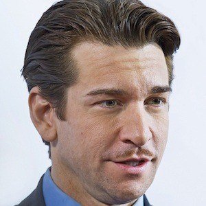 Andy Karl Headshot 3 of 4