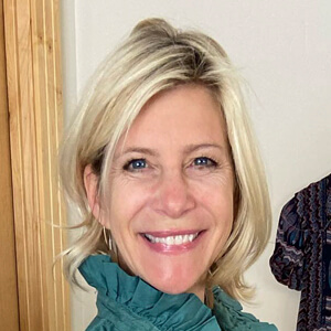 Angela Howenstein Headshot 2 of 6