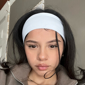 Angelievsworld Headshot 3 of 5