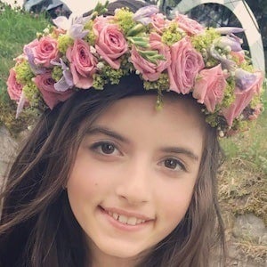 Angelina Jordan Headshot 4 of 8