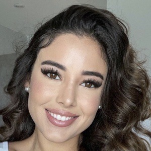 Angeline Varona Headshot 9 of 10