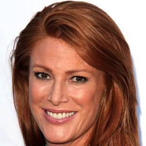 Angie Everhart Headshot 4 of 5