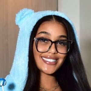 Anita Isabella Headshot 3 of 3