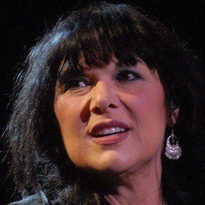 Ann Wilson Headshot 7 of 10