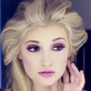 Anna Faith Headshot 7 of 8