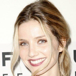 Annabelle Wallis at age 29