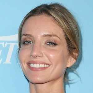 Annabelle Wallis at age 33