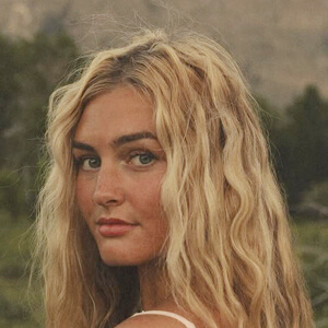 Annah Melia Headshot 6 of 6