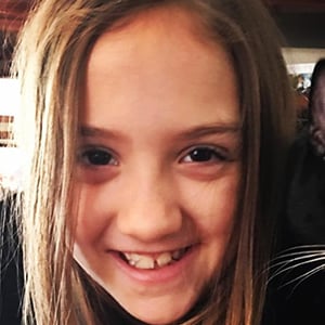 Annelise CGTeen - Age, Family, Bio | Famous Birthdays