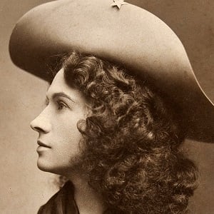 Annie Oakley Headshot 2 of 5