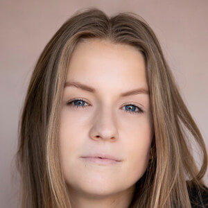 Anouk Slootmans Headshot 3 of 5