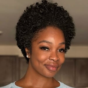 Anowa Adjah Headshot 2 of 6