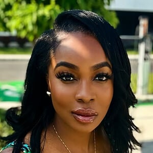 Anowa Adjah Headshot 5 of 6