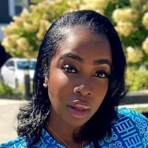 Anowa Adjah Headshot 6 of 6