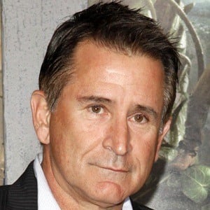 Anthony LaPaglia Headshot 2 of 5