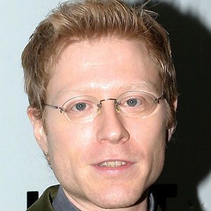 Anthony Rapp Headshot 7 of 10