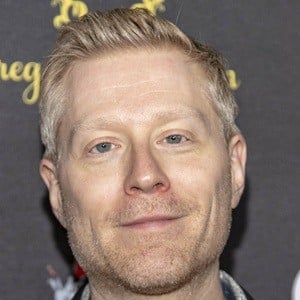 Anthony Rapp Headshot 9 of 10