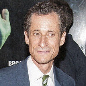 Anthony Weiner - Bio, Family, Trivia | Famous Birthdays