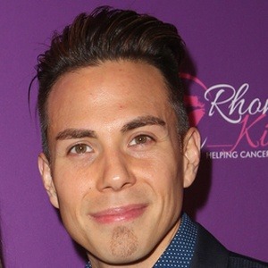 Apolo Ohno Headshot 8 of 10