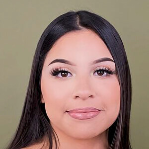 Aracely Vidal Headshot 10 of 14