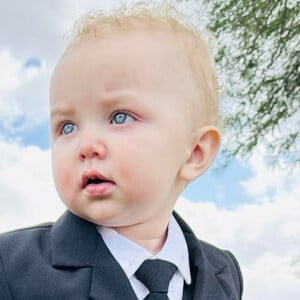 Ares Navalua Headshot 7 of 9