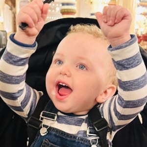 Ares Navalua Headshot 8 of 9