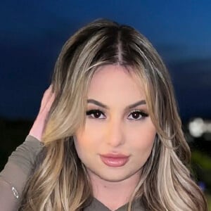 Aria Banks Headshot 2 of 8