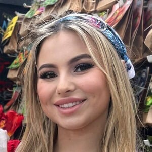 Aria Banks Headshot 3 of 8