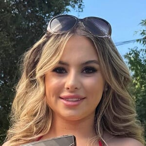 Aria Banks Headshot 4 of 8