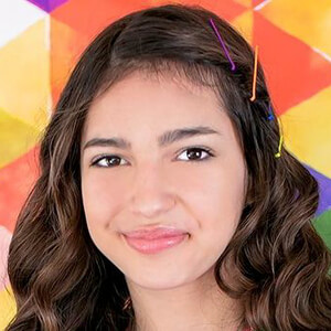 Ariana Nunez Headshot 15 of 17