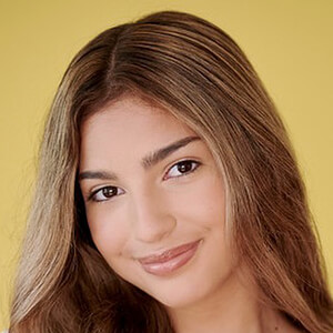 Ariana Nunez Headshot 9 of 17