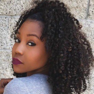 Arianna Henderson - Age, Family, Bio | Famous Birthdays