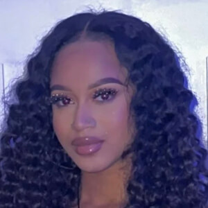 ariiiyanah Headshot 2 of 7