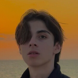 Arturo Mele Headshot 5 of 5