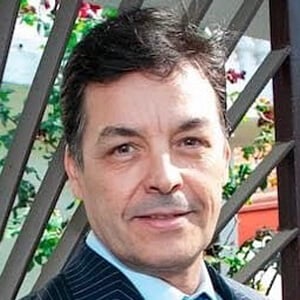 Arturo Vazquez Headshot