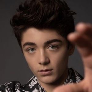 Asher Angel - Age, Family, Bio | Famous Birthdays