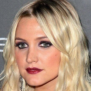 Ashlee Simpson at age 28