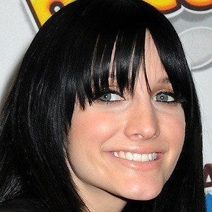 Ashlee Simpson Headshot 8 of 8