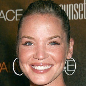 Ashley Scott Headshot 5 of 10